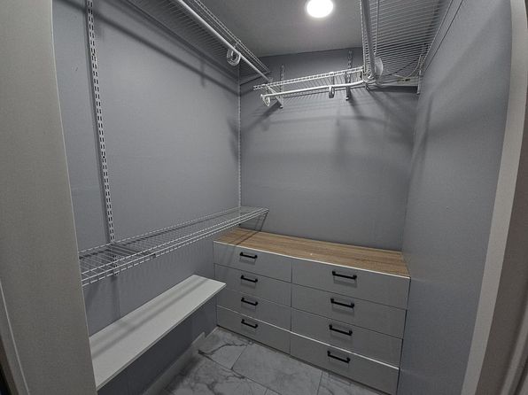 miami-florida-2057620878 picture