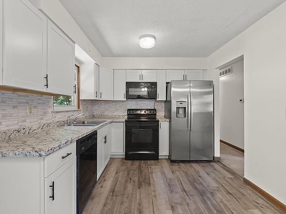 4th image of 5390 Mountville Ave