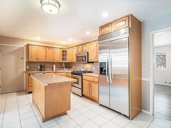 5th image of 2506 Gordon Cir
