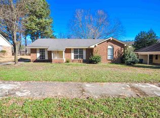 3806 Wychemere Dr, Memphis, TN 38128