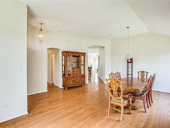 5th image of 3307 Riverway Ct