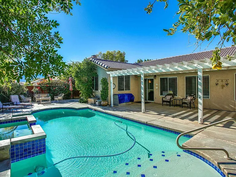 37760 Driscoll St — Photo 18