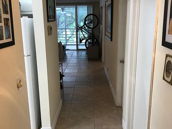 2nd image of 9230 Lagoon Pl APT 202