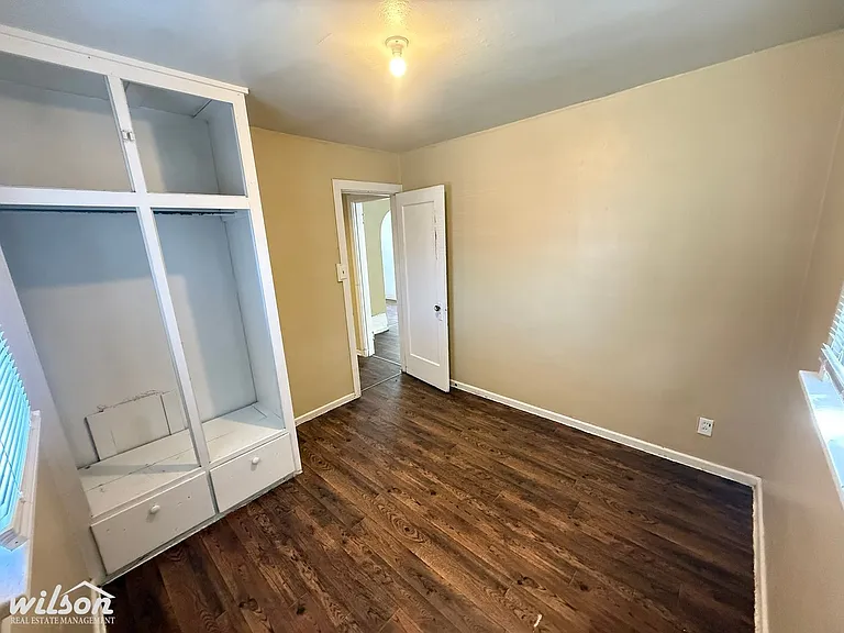 1403 W Lincoln Ave — Photo 9