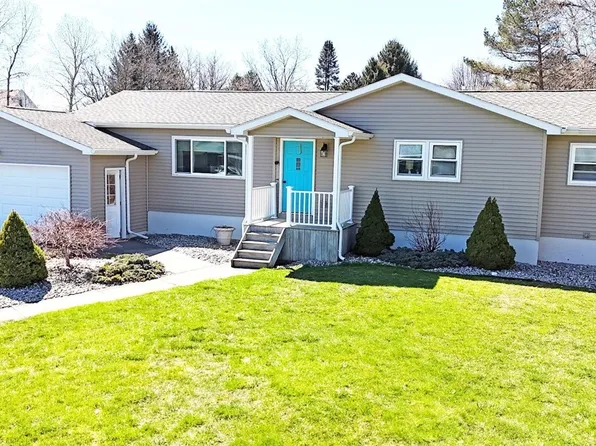 3 Coxe Ave, Whitesboro, NY 13492
