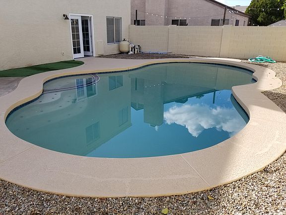 2nd image of 6526 W Cinnabar Ave