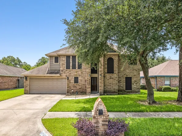 9830 Ellen St, Baytown, TX 77521