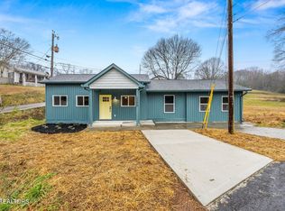 2306 Ridgecrest Dr, Knoxville, TN 37918