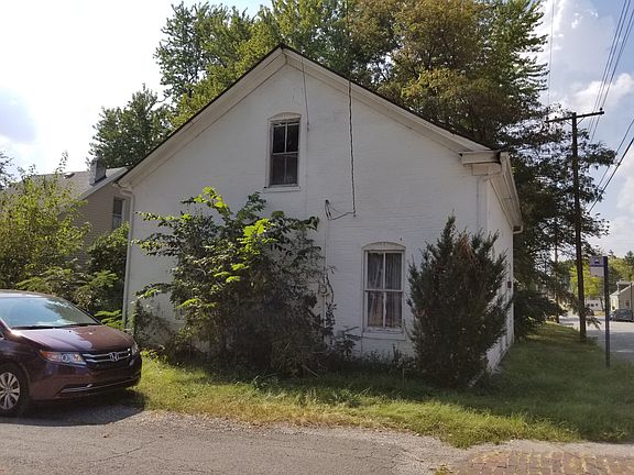 East Side-Caroline St.