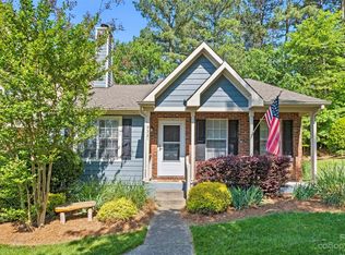 9321 Four Mile Creek Rd, Charlotte, NC 28277