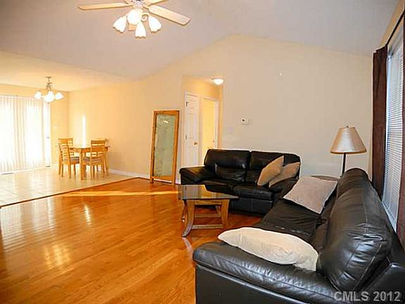 2nd image of 1041 Walter Dr