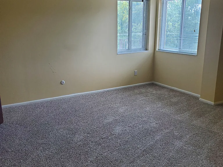 1521 NE Parvin Rd #202 — Photo 15