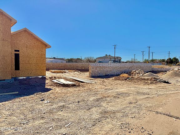 3rd image of 320 Vida Bonita Way