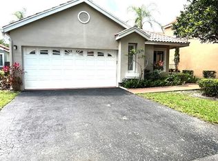 10110 NW 5th St, Fort Lauderdale, FL 33324
