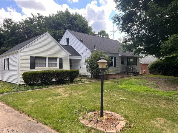 1206 Bellview St NE, Canton, OH 44721