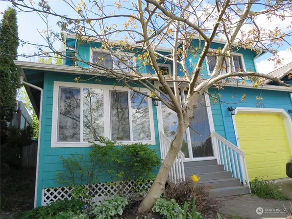 2072 Ponderosa Court, Bellingham, WA 98229
