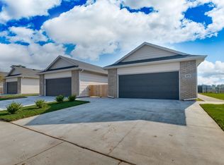 4325-4327 N Sandplum St, Wichita, KS 67205