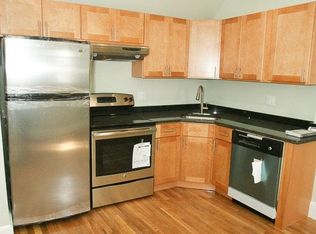 8 Lexington St #3, Waltham, MA 02452