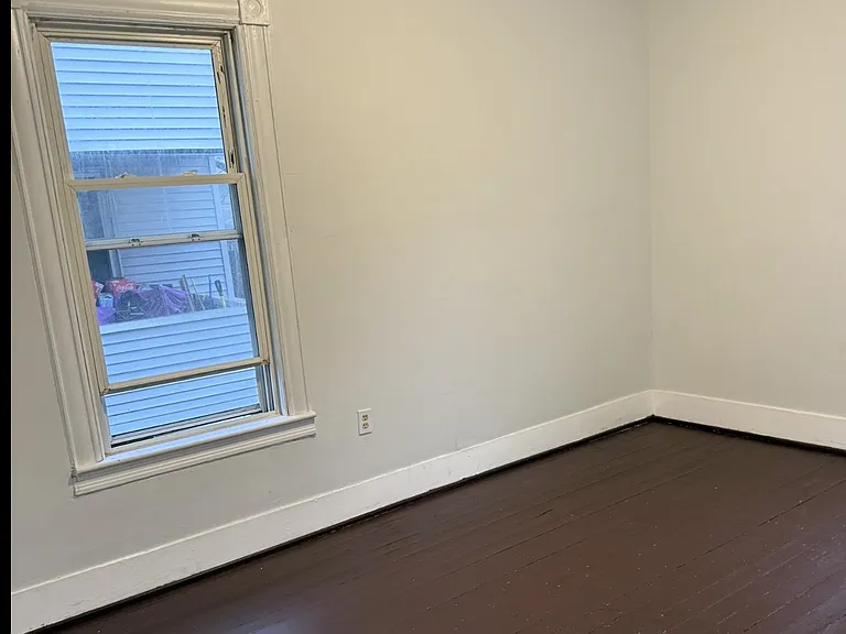 371-373 E Columbus Ave #2 — Photo 5
