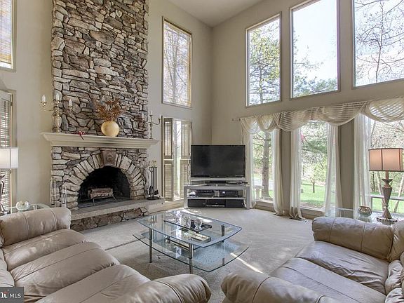 3rd image of 277 Alpat Dr