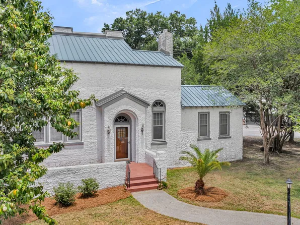 2062 Wappoo Dr, Charleston, SC 29412