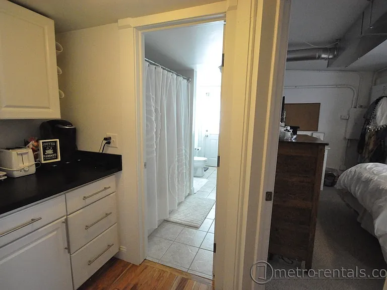 842 S 3rd St — Photo 5