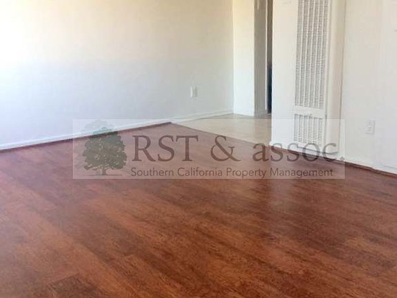 2nd image of 1519 Stoner Ave APT 4