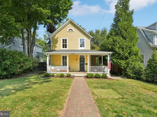 3705 Underwood St, Chevy Chase, MD 20815