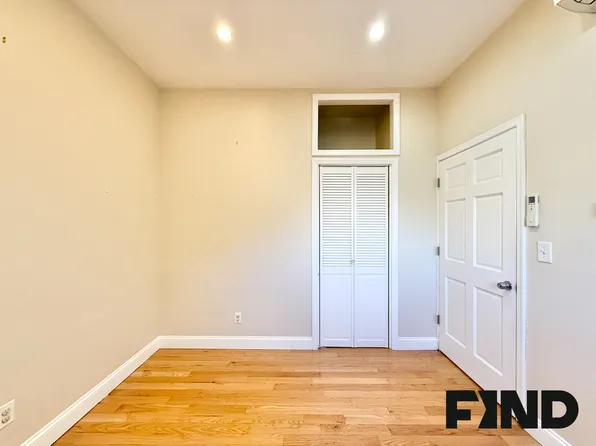 169 Sackett Street image 15 of 27