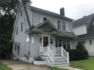 43 Longwood Ave, Providence, RI 02908