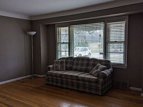 2nd image of 19155 Eastwood Dr
