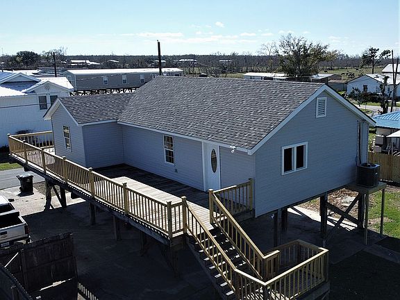 4th image of 120 Pellegrin St