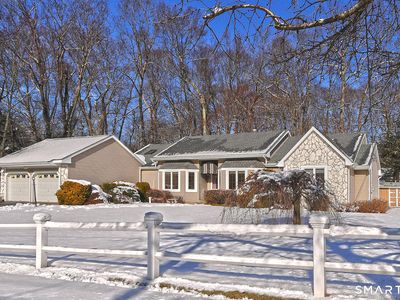 95 Ash Drive, Hamden, CT, 06518