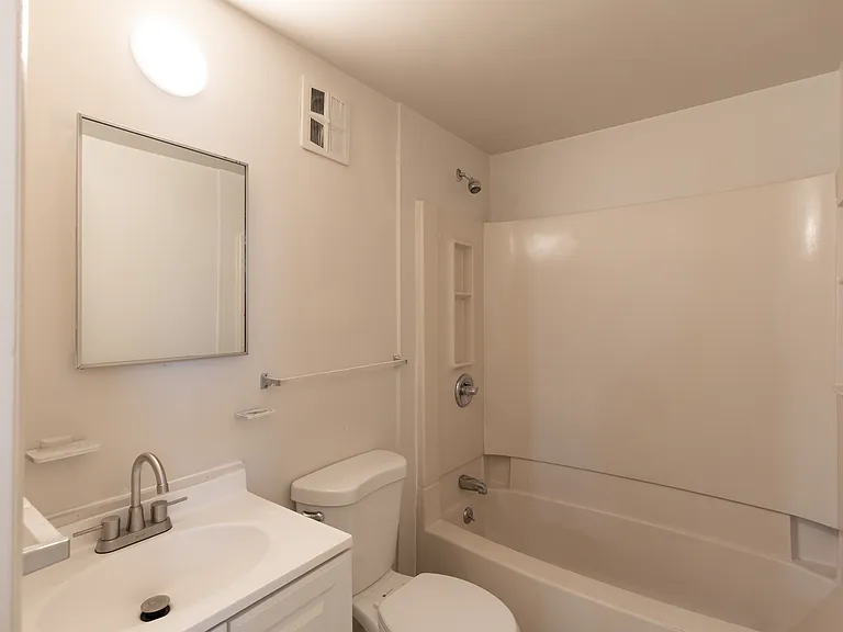 4301 Harriet St #A-1 — Photo 13