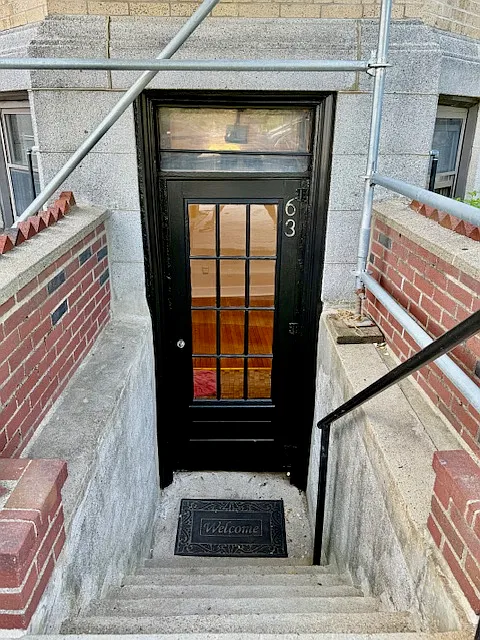 4 bed, 1200 sqft, $1,200 — Photo 1