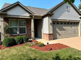 23210 W 90th Ter, Lenexa, KS 66227