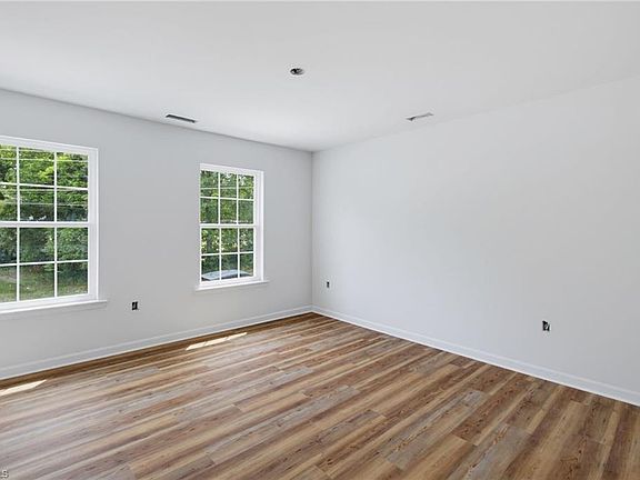 4th image of 1221 Franklin Ave