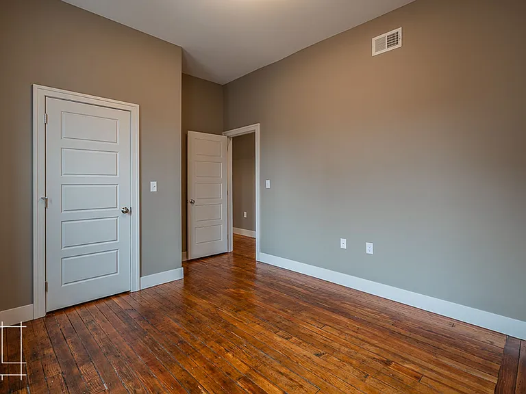 245 King Ave — Photo 22