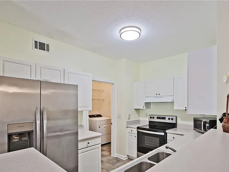 8102 Woodland Ln #8102 — Photo 18