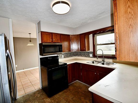 4th image of 7474 Kilbourne Rd