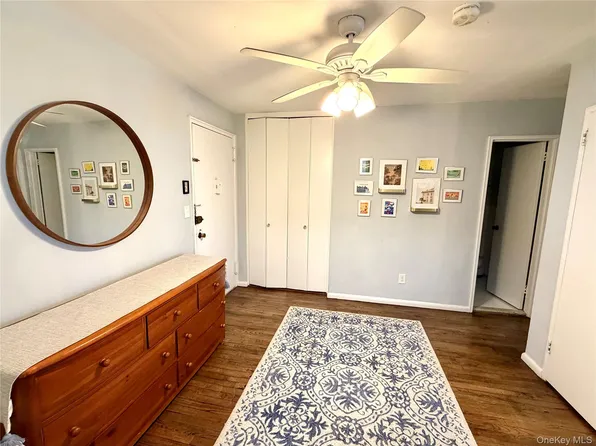 333 E Broadway #3L, Long Beach, NY 11561