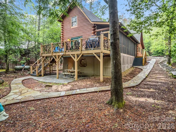 1040 Soquili Dr, Brevard, NC 28712