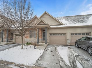 5490 Prince Edward Ave #8, Niagara Falls, ON L2G 0G5