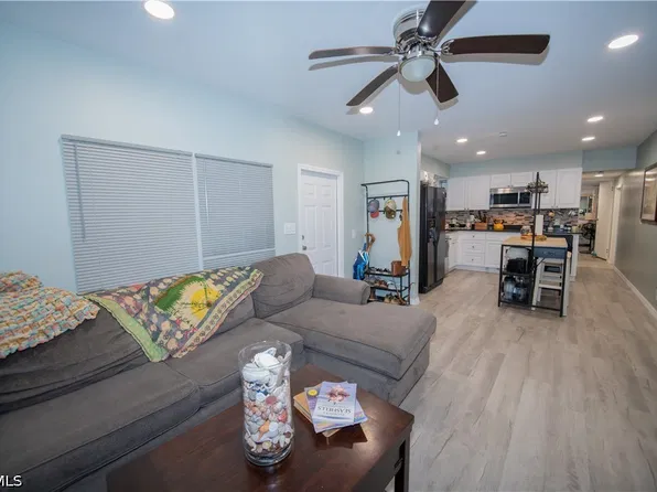 4924 Flamingo Dr, Saint James City, FL 33956
