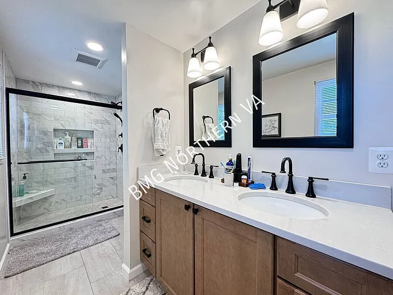 3821 Jocelyn Dr — Photo 15