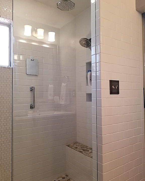 1st image of 4336 W Sunnyside Ave