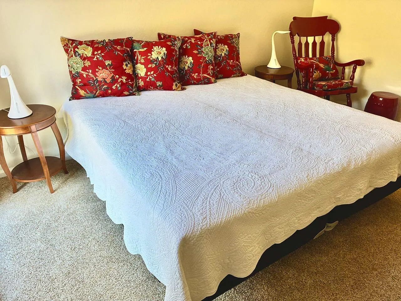 1 bed, 739 sqft, $3,950 — Photo 3