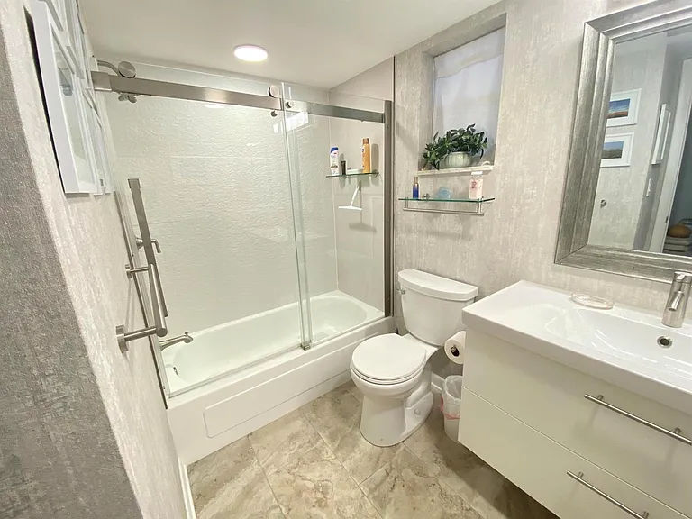 2566 Garden Dr S #306 — Photo 10