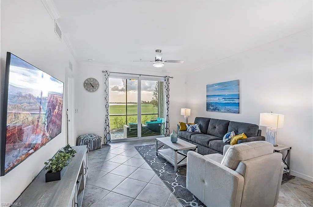 2 bed, 2.0 bath, 1120 sqft, $4,500 — Photo 3