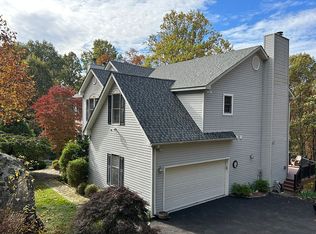 45 Briar Hill Dr, Putnam Valley, NY 10579